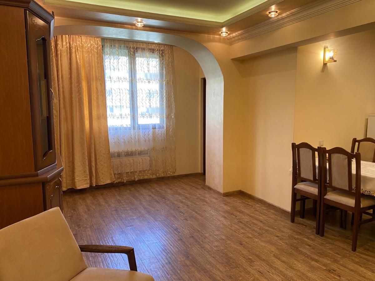 Apartment In Centre Evn Jerevan Eksteriør bilde